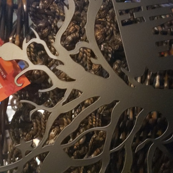 HALLOWEEN METAL ROUND SILOUETTE DECOR NWT - Picture 7 of 7